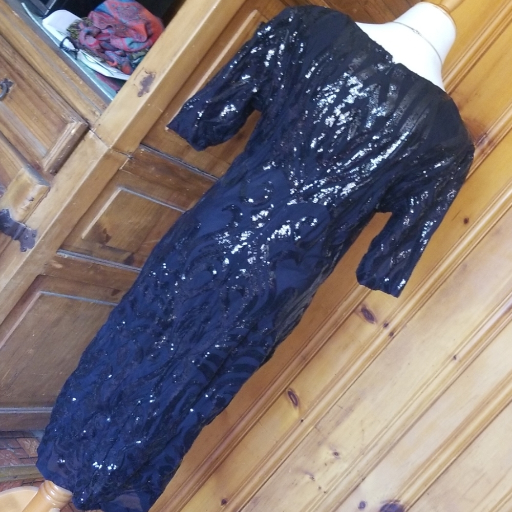LBD - Picture 3 of 4